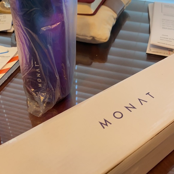 Monat Water Bottle- New In Box! - Picture 7 of 7